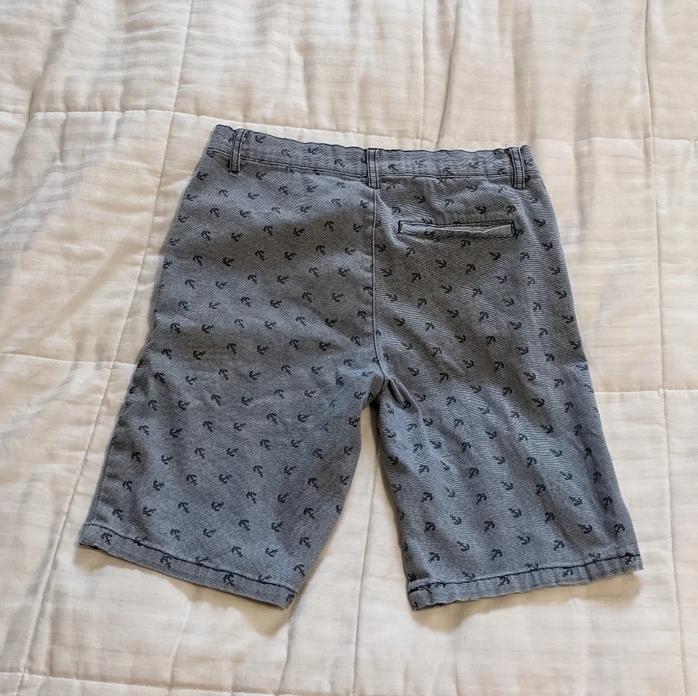 𝅺craft Flow nautical flat front shorts size 14